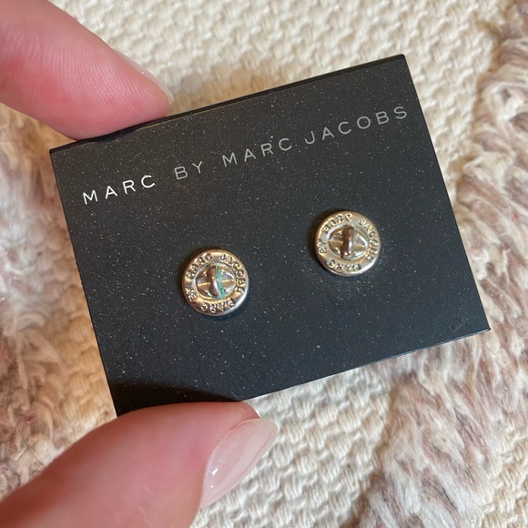 Marc Jacobs Turn-lock Earrings - Studs - Picture 4 of 7